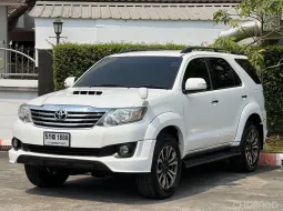 2014 Toyota Fortuner 2.5 V SUV รถสวยสภาพดี 