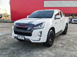 Isuzu D-Max SPACECAB Hi-Lander 1.9 X-Series Z (DVD) เกียร์ธรรมดา ปี 2018 ผ่อนเริ่มต้น 7,*** บาท