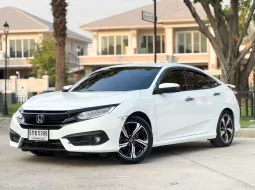 2016 Honda CIVIC 1.5 Turbo RS รถเก๋ง 4 ประตู 