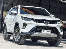 2022 Toyota Fortuner 2.4 Leader SUV รถบ้านมือเดียว