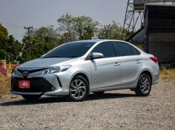 TOYOTA VIOS 1.5 E เกียร์ AUTO ปี2017 สีเงิน