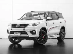 2016 Toyota Fortuner 2.8 TRD Black Top 2WD A/T