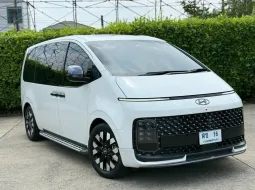 2022 Hyundai STARIA 2.2 Premium with Sunroof รถตู้/VAN  รถมือเดียวป้ายแดง 