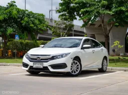 2016 Honda CIVIC 1.8 E i-VTEC รถเก๋ง 4 ประตู ดาวน์ 0%