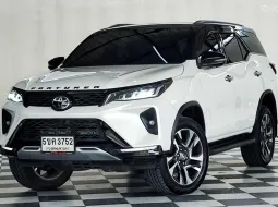 TOYOTA LEGENDER 2.4 V 2 WD เกียร์ออโต้ ปี 2023