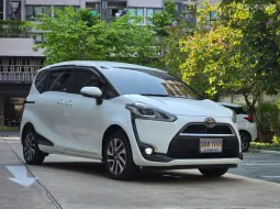 2017 Toyota Sienta 1.5 V  รถมือเดียว มีประกันหลังการขาย
