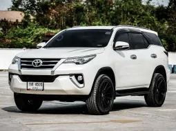 2016 Toyota Fortuner 2.8 V 4WD SUV ฟรีดาวน์