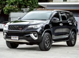2016 Toyota Fortuner 2.4 V SUV ดาวน์ 0%