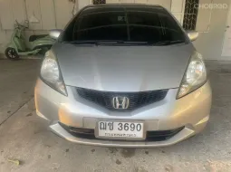 2008 Honda JAZZ 1.5 i-VTEC รถเก๋ง 5 ประตู 