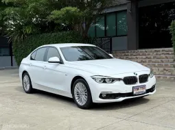 2017 BMW 320I LCI F30 รถมือเดียวออกป้ายแดง รถวิ่งน้อย เข้าศูนย์ทุกระยะ ไม่เคยมีอุบัติเหตุครับ