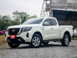 NISSAN NAVARA 2.3 CAB CALIBRE V M/T ปี2022 สีขาว
