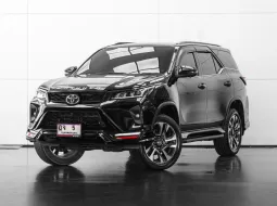 2020 Toyota Fortuner 2.4 Legender SUV ฟรีดาวน์