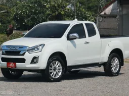 ISUZU D-MAX 3.0 Ddi Z-Prestige Space cab ตัวสูง M/T ปี2019 สีขาว