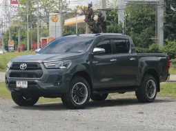 NEW TOYOTA HILUX REVO  2.4 PRERUNNER MID สี่ประตูโฉมหมูป่า ปี2020(แท้) เกียร์ ธรรมดา