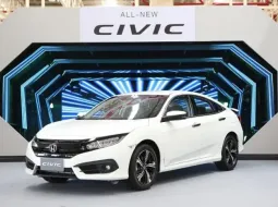 Honda Civic RS มือสองน่าซื้อ ซีดาน 4 ประตู สปอร์ตเร้าใจได้อย่างเหนือชั้น