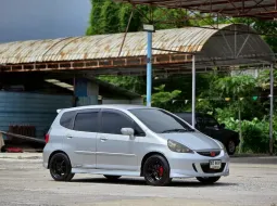 รถ Honda Jazz GD ตัวท็อปสุดในรุ่น1.5AT ปี 2006 มือเดียวป้ายแดง