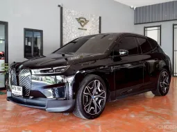 2023 BMW iX 70.0kWh xDrive40 รถเก๋ง 4 ประตู รถสวย ไมล์แท้ ประวัติดี 