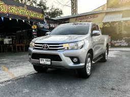 Toyota Revo Smart Cab 2.4 E Prerunner เกียร์ธรรมดา ปี 2016 ผ่อนเริ่มต้น 6,*** บาท