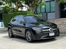 2022 BENZ GLA200 AMG รถมือเดียว 30,000 กม สภาพป้ายแดง รถเข้าศูนย์ทุกระยะ ไม่เคยมีอุบัติเหตุครับ