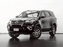 2020 Toyota Fortuner 2.4 V SUV รถสภาพดี มีประกัน
