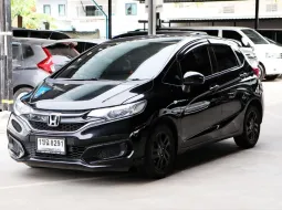 2020 Honda JAZZ 1.5 S i-VTEC รถเก๋ง 5 ประตู 