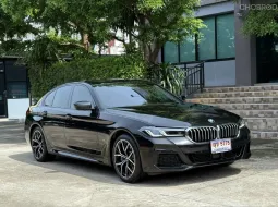 2022 BMW 530e MSPORT LCI รถมือเดียวออกป้ายแดง รถวิ่งน้อย เข้าศูนย์ทุกระยะ ไม่เคยมีอุบัติเหตุครับ