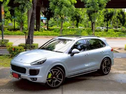 2016 Porsche CAYENNE 3.0 S Hybrid SUV รถสวย ไมล์น้อย มือเดียวป้ายแดง 