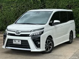Toyota Voxy 2.0 ZS ปี 2018 รถมือสอง สวยๆ ราคาดี มือเดียว ไมล์น้อย 