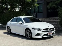 2023 BENZ A200 AMG รถมือเดียว สภาพป้ายแดง วิ่งเพียง 40,000 กม เข้าศูนย์ทุกระยะ ไม่มีอุบัติเหตุครับ