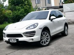 Porsche Cayenne 3.0D V6 ดีเซล เกียร์ออโต้ ปี2012 สีขาว