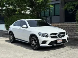 2020 BENZ GLC 250 COUPE รถมือเดียวออกป้ายแดง รถวิ่งน้อย เข้าศูนย์ทุกระยะ รถไม่เคยมีอุบัติเหตุครับ
