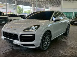 2021 Porsche Cayenne 3.0 E-Hybrid Coupe