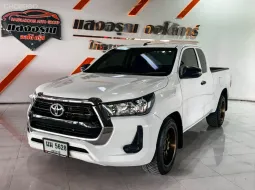 Toyota Revo Smart Cab 2.4 Entry Z Edition เกียร์ธรรมดา ปี 2021 ผ่อนเริ่มต้น 6,*** บาท