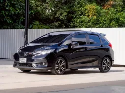 Honda Jazz 1.5 i-VTEC RS 2022 รถบ้านมือสอง คุณภาพเยี่ยม ไมล์น้อย มือเดียวป้ายแดง 