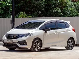 Honda Jazz 1.5 i-VTEC RS 2019 ราคาพิเศษ รถบ้านสวย มือเดียว ไมล์น้อย  