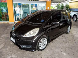 Honda Jazz 1.5 JP เกียร์ออโต้ ปี 2012 ผ่อนเริ่มต้น 4,*** บาท