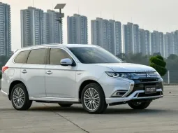 ราคา Mitsubishi Outlander PHEV 2025: ราคาและตารางผ่อน มิตซูบิชิ เอาท์แลนเดอร์ พีเอชอีวี เดือนกันยายน 2568