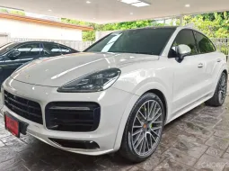 2021 Porsche CAYENNE 3.0 E-Hybrid Coupe SUV รถสวย 