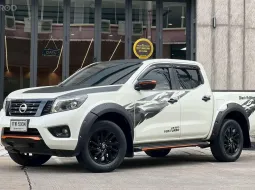 ✅ มั่นใจได้ เพราะเราคือ  #โชว์รูมนิสสันขายเอง   Nissan Navara 2.5 Black Edition Gen 2 ปี2020