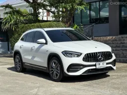 2022 BENZ GLA35 รถมือเดียวออกป้ายแดง สภาพป้ายแดง รถวิ่งน้อยเพียง 40,000 กม ไม่เคยมีอุบัติเหตุครับ