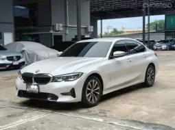 2021 BMW 3 Series 2.0 320d รถเก๋ง 4 ประตู รถสภาพดี มีประกัน  ไมล์น้อย  มือเดียวป้ายแดง