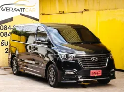 Hyundai H-1 2.5 Elite NS Van ปี 2024 รถ 11 นั่ง เกียร์ Auto เครื่อง ดีเซล สภาพใหม่ป้ายแดง