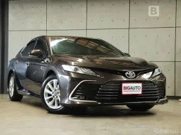 2022 Toyota CAMRY 2.5 Sport Sedan AT ไมล์แท้ มือเเรกจากป้ายเเดง ตัวรถโดยรวมเรียบร้อยเหมือนใหม่ B6731