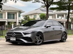 Mercedes-Benz A-Class A200 AMG Dynamic 2024 รถมือเดียวออกศูนย์ ไมล์น้อย 