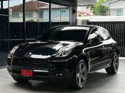 2017 Porsche Macan 2.0 PDK SUV รถบ้านแท้ ออกศูนย์ AAS ไมล์น้อย 70,000 km 