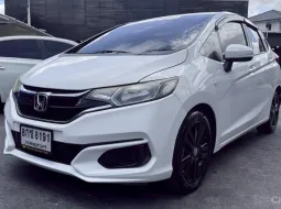 2018 Honda JAZZ 1.5 i-VTEC รถเก๋ง 5 ประตู รถบ้านแท้ 
