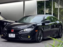 Honda Civic FK Hatchback 1.5 i-VTEC Turbo ปี 2017 รถสวยไมล์น้อย มือเดียวป้ายแดง  