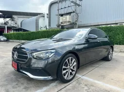 Mercedes-Benz E-Class E300e 2023 สุดยอดแห่งความหรูหรา