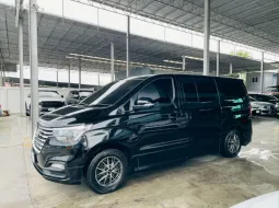 HYUNDAI H-1 2.5 ELITE ปี 2020 รถสวย สภาพพร้อมใช้ ไมล์น้อย 7 หมื่นโล 11 ที่นั่ง รับประกันตัวถังสวย