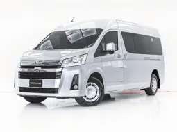 3B194 TOYOTA COMMUTER 2.8 AT 2023